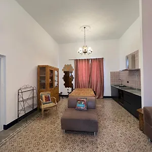La Casa Cuadrada El Coronil